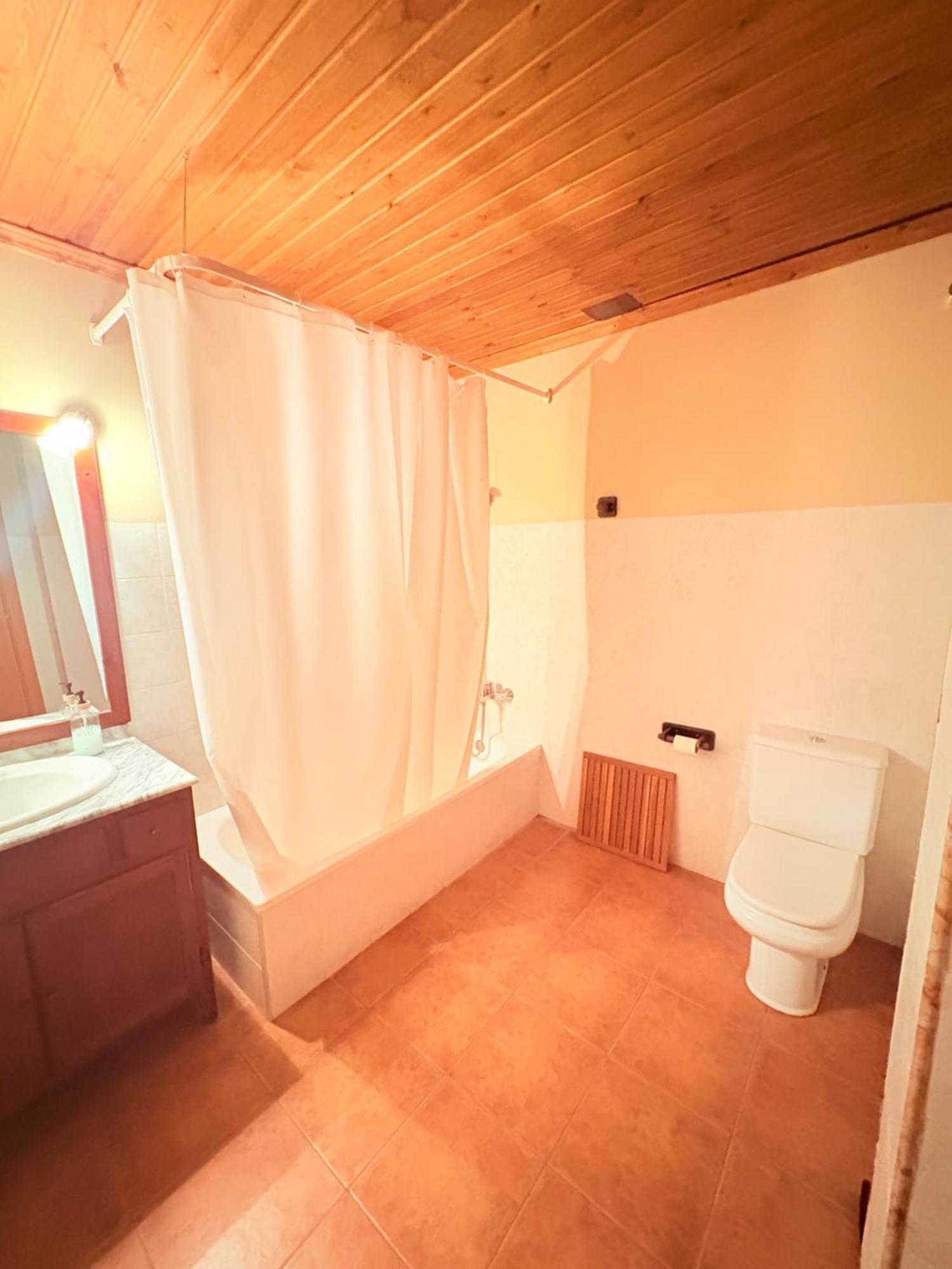 Hotel Guara Inluka Las Almunias Zimmer foto