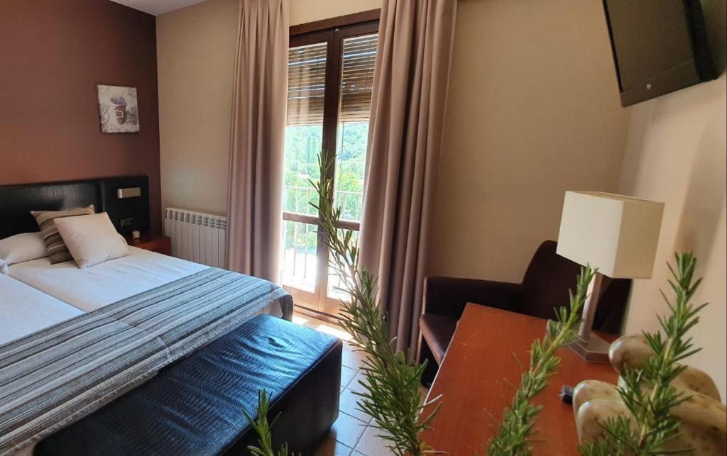 Hotel Guara Inluka Las Almunias Zimmer foto
